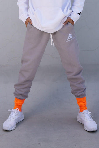 Jogger Logo Grey - Young Pumped
